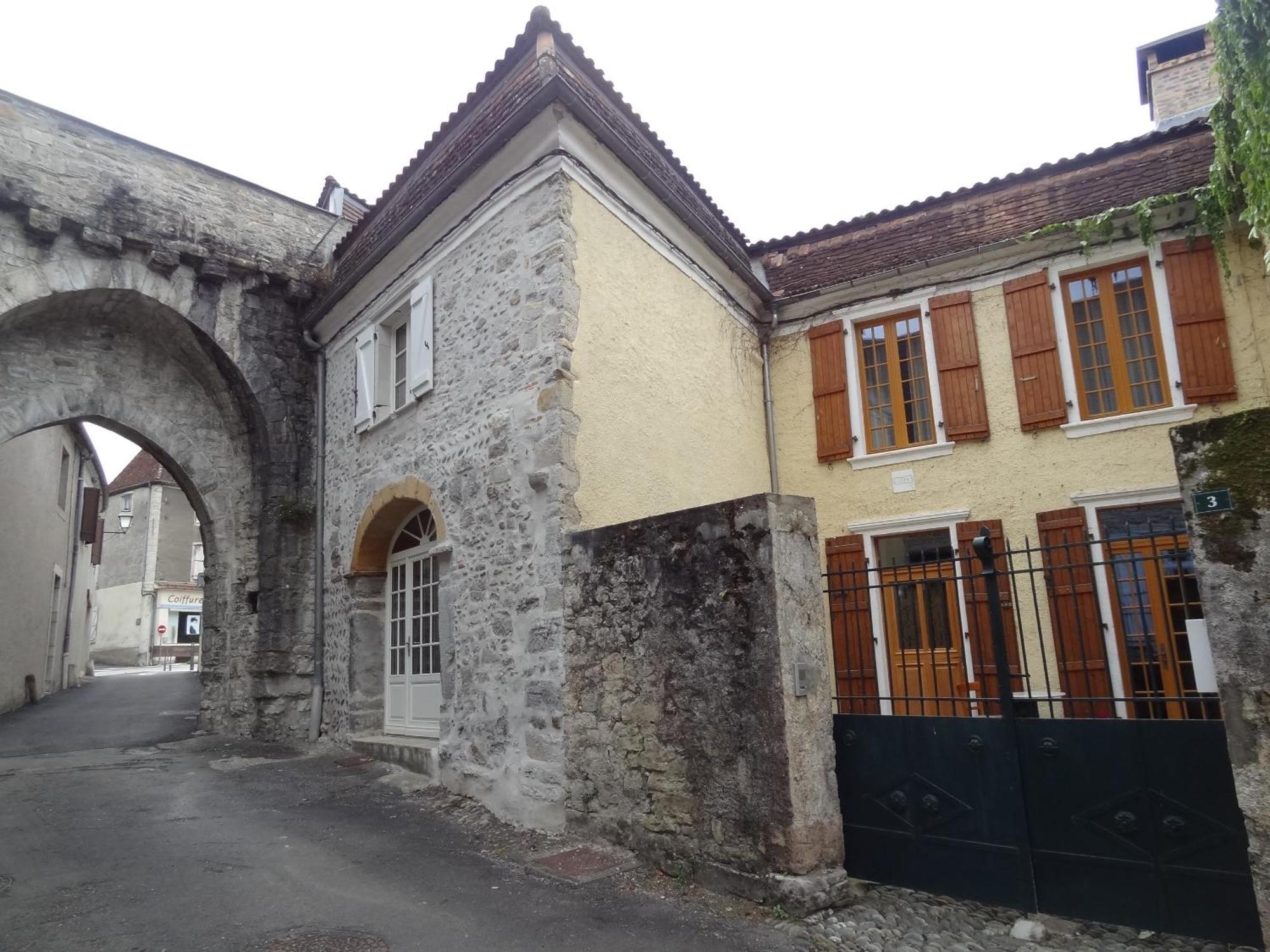Villa Le Pelerine Sauveterre-de-Bearn Exterior foto
