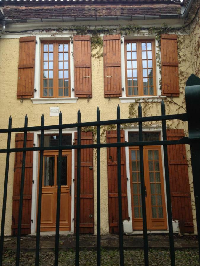 Villa Le Pelerine Sauveterre-de-Bearn Exterior foto
